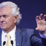 Caiado ironiza Flávio sobre liderança política no Brasil