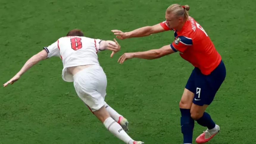 Gol anulado de Haaland em partida da Noruega
