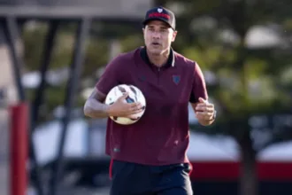 Estreia de Roger Silva no Atlético contra o Fortaleza