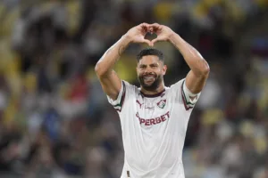 atuacoes:-samuel-xavier,-hulk,-cano-e-riquelme-sao-destaques-em-amistoso;-de-suas-notas-–-ge