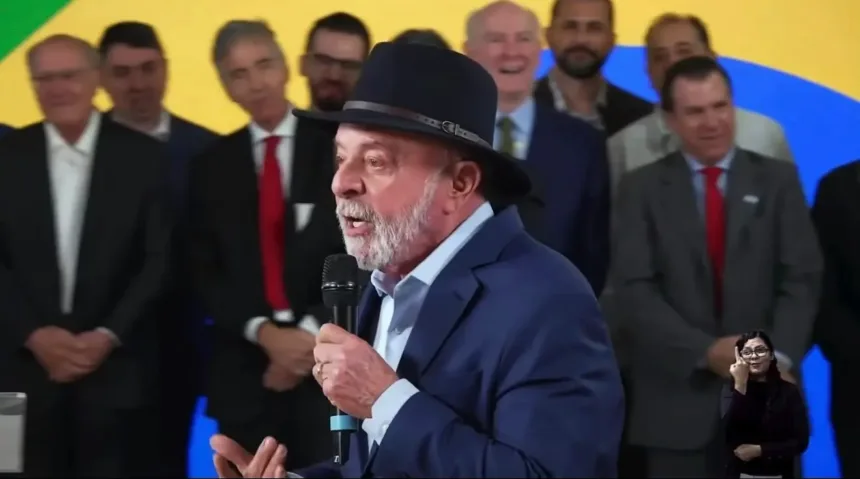 Lula criticando a Seleção Brasileira na Copa do Mundo