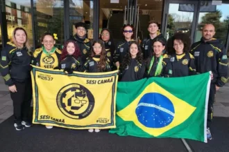 estudantes-de-goiania-conquistam-dois-premios-em-torneio-de-robotica-na-australia