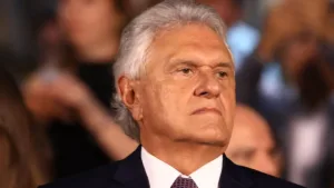 caiado-defende-damares,-alvo-de-bolsonaristas-por-apoiar-michelle