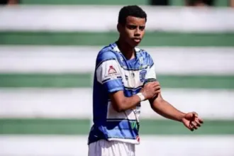 apos-morte-de-atleta-de-17-anos,-independente-de-rio-verde-presta-homenagem
