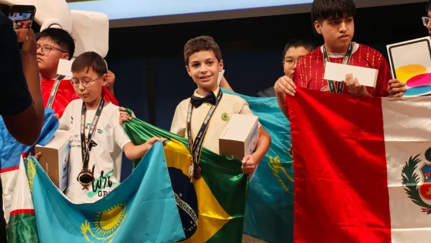 ‘acelerado’:-estudante-de-goiania-vence-olimpiada-internacional-de-matematica-nos-eua