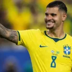 Bruno Guimarães contratado pelo Arsenal por R$ 550 milhões
