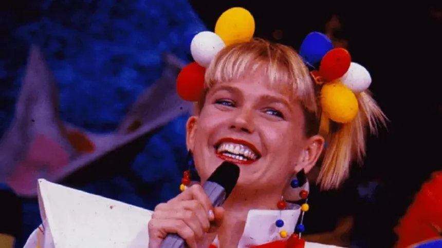 Xuxa posou nua em ensaio sensual