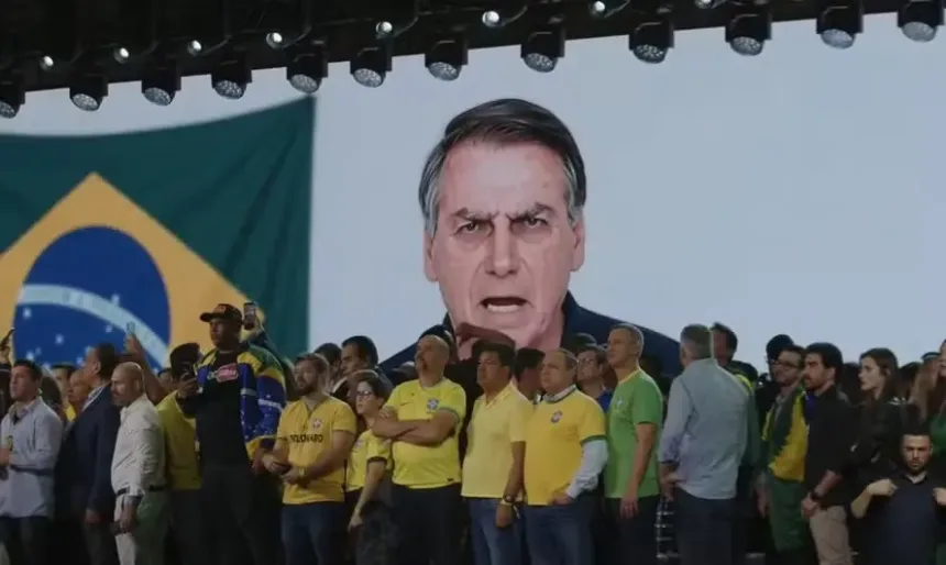 Bolsonaro e Moraes em conflito sobre uso de imagem com IA