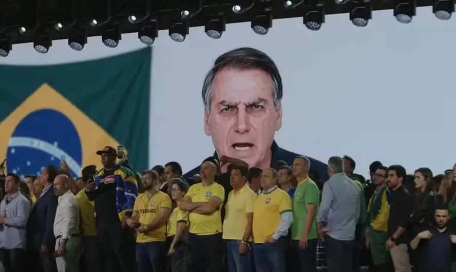 Bolsonaro diz a Moraes que não autorizou uso de imagem em vídeo com IA divulgado por Flávio