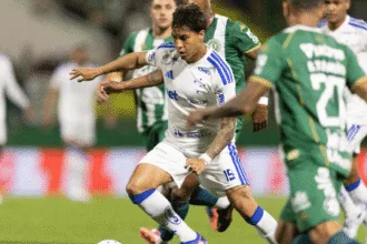 Cruzeiro e Chapecoense em ação na Copa do Brasil