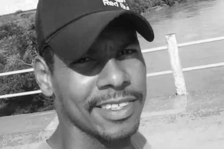 Acidente em cachoeira de Mineiros com homem escorregando de pedra