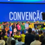 Convenção do PL Goiás com políticos no palco