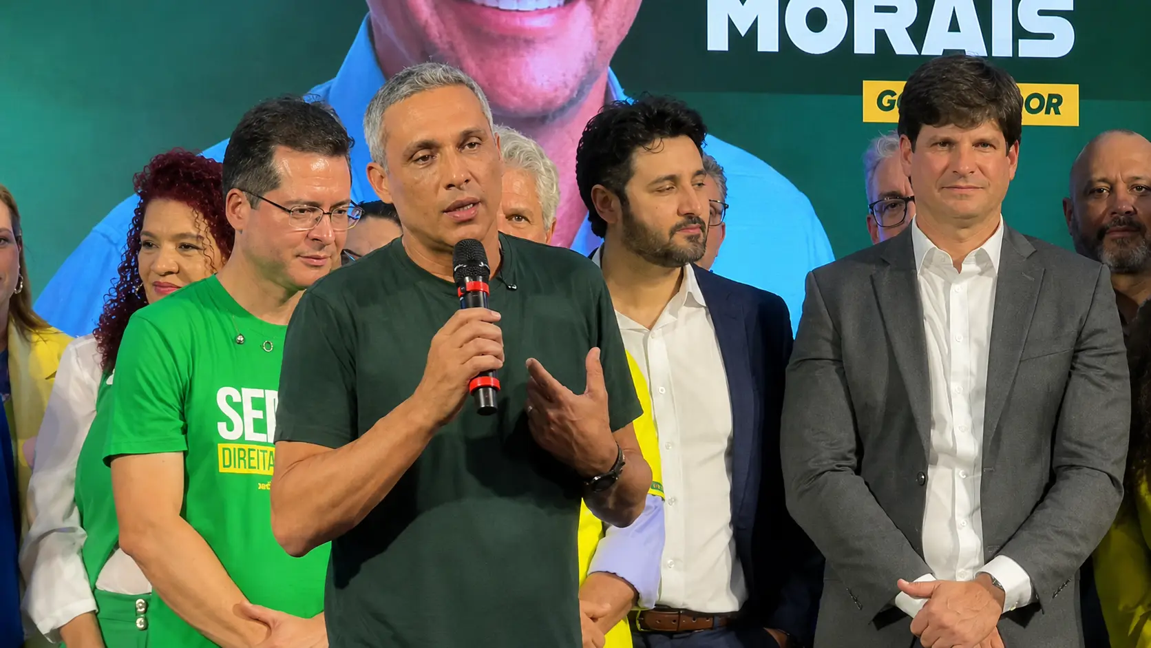 Gayer fala sobre obstrução intestinal: ‘tão bolsominion que tive o mesmo que Bolsonaro teve’