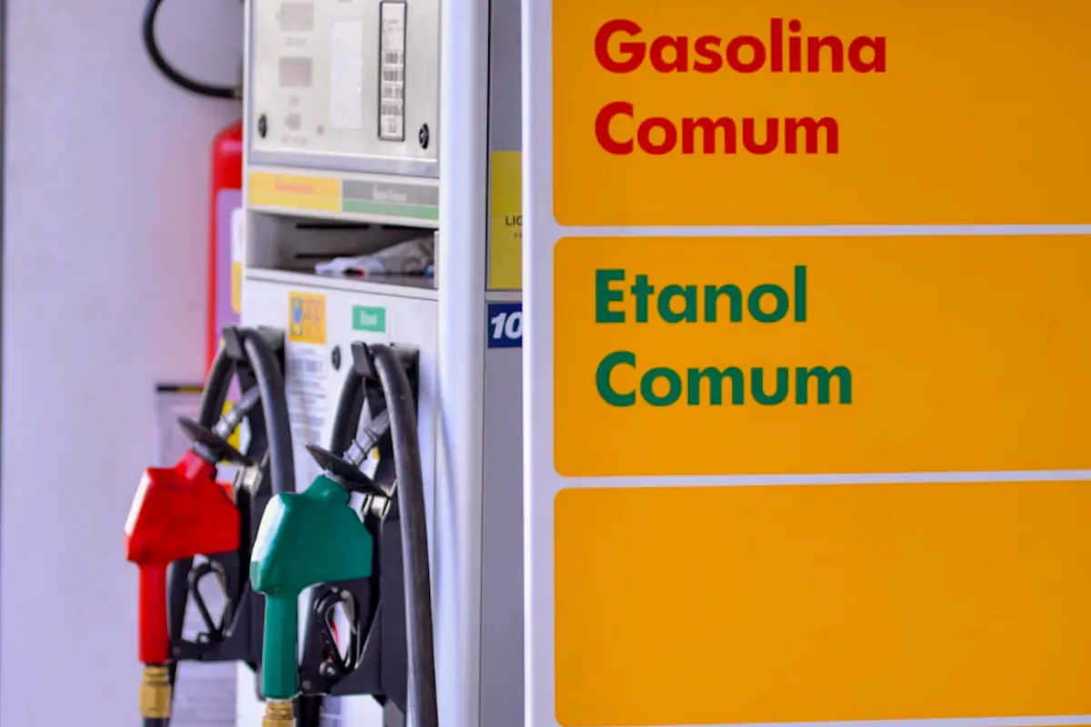 Gasolina com 32% de etanol: o que muda e quais cuidados ajudam a evitar problemas no carro