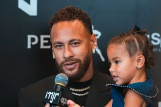 “imprensa-vai-adoecer-todos-os-jogadores”,-desabafa-neymar