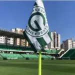 Goiás enfrenta transfer ban da FIFA por dívidas