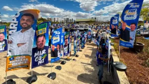 militancia-do-psdb-colore-de-azul-o-local-da-convencao-que-vai-lancar-marconi-para-governador