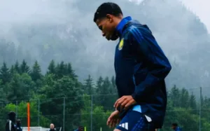 cruzeiro-contrata-o-atacante-wesley,-do-al-nassr,-por-emprestimo-ate-2027