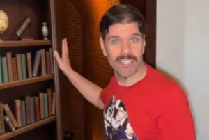 perez-hilton-compartilhou-videos-religiosos-antes-de-incidente-que-levou-a-internacao