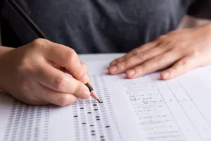 ufmg-vai-oferecer-curso-bilingue-de-secretariado-portugues-e-chines-em-2027