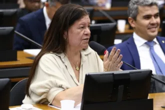 Vacinação ativa no Brasil: deputado discute estratégias