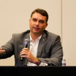 Flávio Bolsonaro e Alfredo Gaspar em anúncio de chapa presidencial