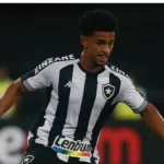 Lateral campeão da Série B contratado pelo Atlético
