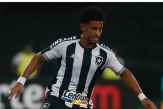 Lateral campeão da Série B contratado pelo Atlético