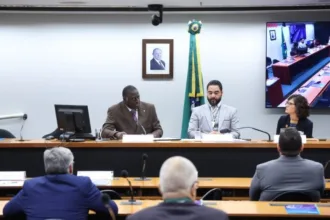 especialistas-defendem-inclusao-digital-e-escuta-ativa-de-moradores-para-reurbanizar-favelas-no-brasil