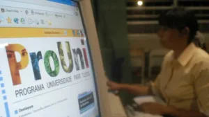 Estudante com bolsa Prouni negada por extratos de apostas