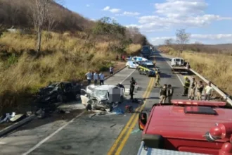 Acidente em Minas Gerais com sete mortos após fuga
