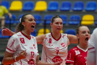 Vila Nova Superliga C em ação contra Sorriso Hornets