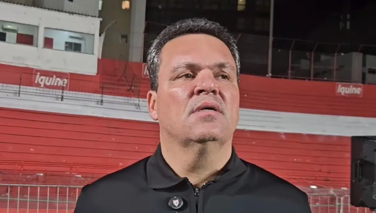 “Não é possível que não vá”: Adson Batista faz apelo à torcida do Atlético para clássico com Vila Nova