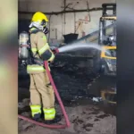 bombeiros-quebram-cadeados-para-apagar-incendio-dentro-de-empresa-em-formosa