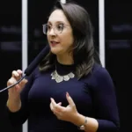 Presidente do Podemos considerada vice de Ronaldo Caiado
