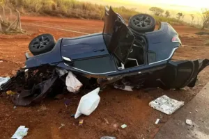 empresario-de-38-anos-morre-apos-carro-bater-de-frente-com-caminhao-na-br-452,-em-itumbiara