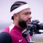 Memphis Depay aguardando renovação com o Corinthians