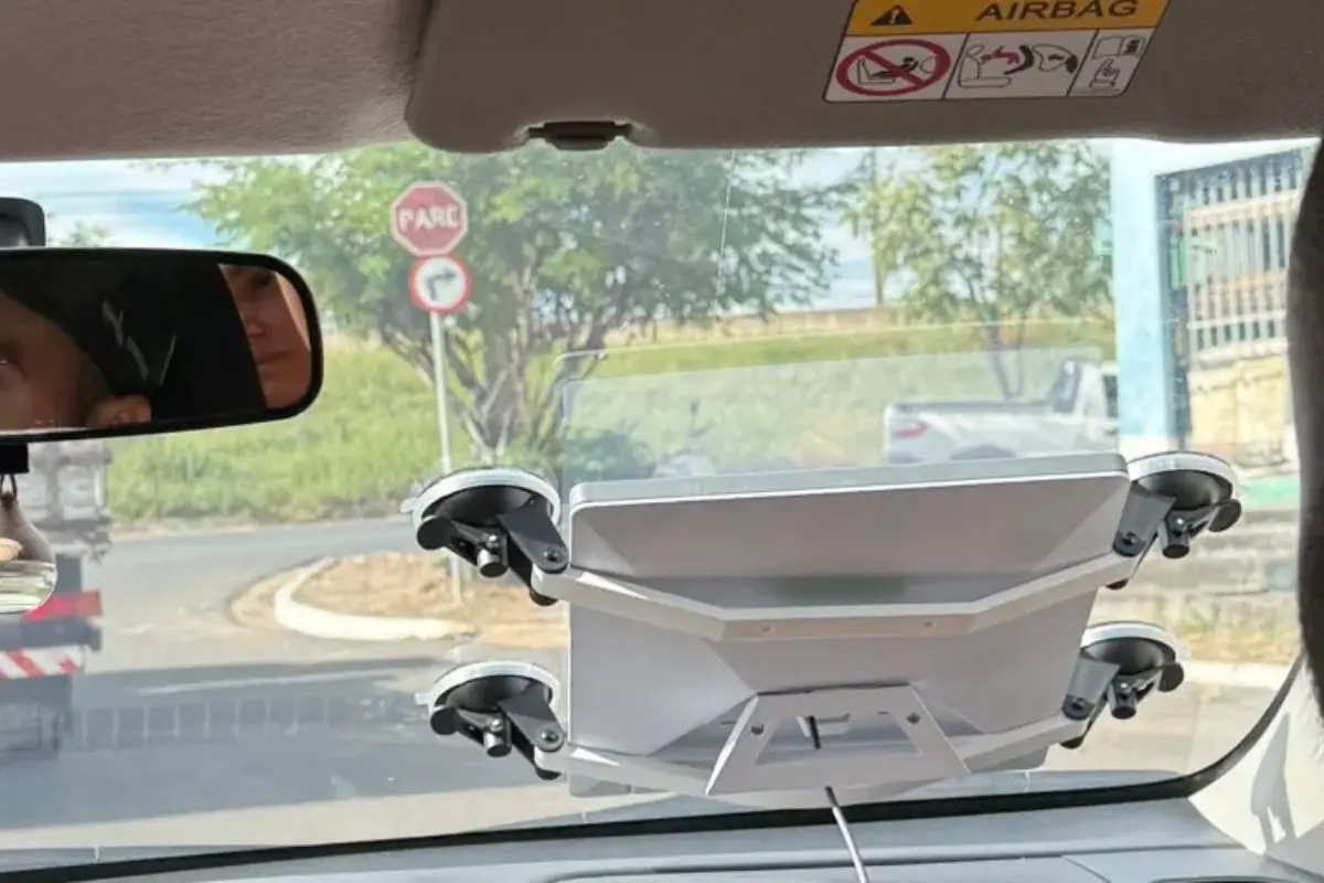 Antenas Starlink em Veículos: O que Você Precisa Saber para Evitar Multas