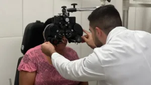 fila-de-espera-para-consultas-oftalmologicas-esta-98%-menor-em-goiania,-diz-gestao-mabel