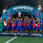 PSG levanta troféu da Supercopa da Uefa após vitória sobre Aston Villa