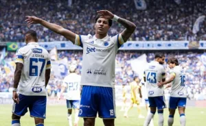 cruzeiro-x-flamengo:-onde-assistir-ao-vivo,-horario-e-escalacoes-pelas-oitavas-da-libertadores