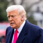 donald-trump-revisa-diretrizes-de-vacinacao-infantil-e-gera-controversia