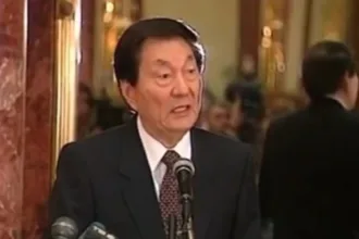 zhu-rongji,-ex-primeiro-ministro-da-china,-morre-aos-98-anos-em-pequim-por-doenca-genetica