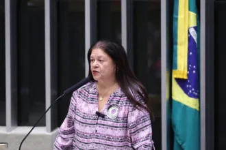 Deputados aprovam elevação da pena para feminicídio