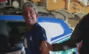Jiboia capturada em galinheiro de Goiânia após ataque a pintinhos