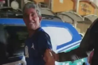 Jiboia capturada em galinheiro de Goiânia após ataque a pintinhos