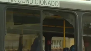 Fonoaudióloga ferida em tiroteio em ônibus no Rio de Janeiro