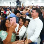 Flávio Bolsonaro e a filiação partidária controversa