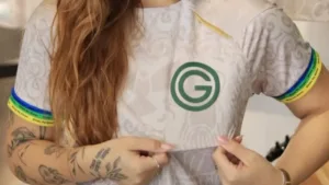 Nova linha de uniformes do Goiás para 2026/2027