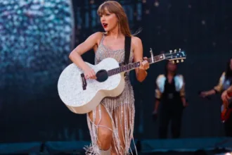 apos-o-casamento,-adaptacao-de-taylor-swift-e-travis-kelce-inclui-ate-conflito-entre-animais-de-estimacao
